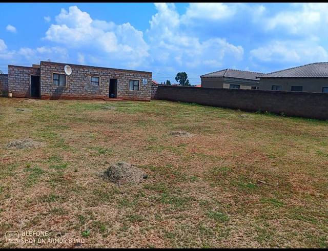 LAND FOR SALE IN VILLA LIZA